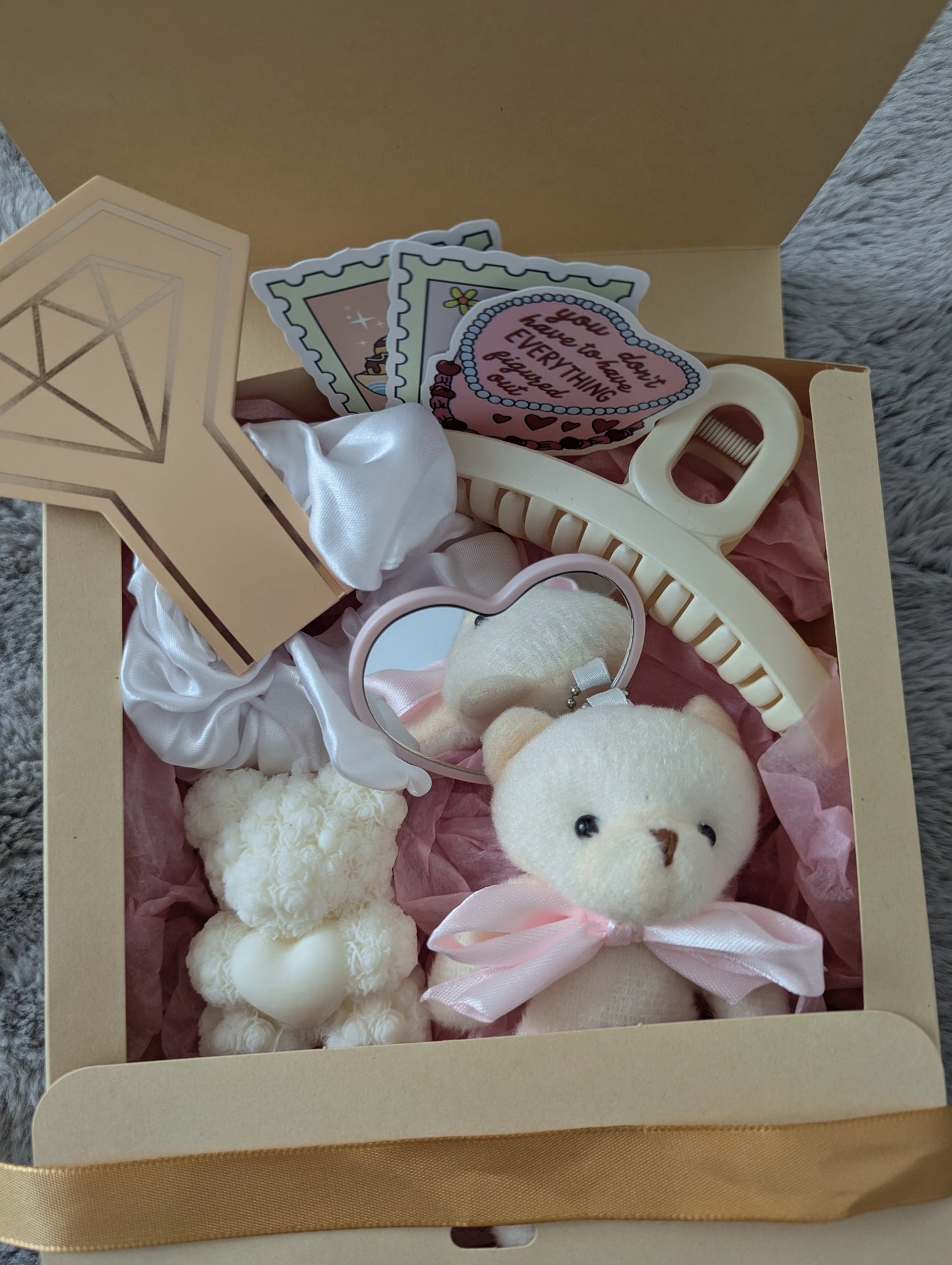 2 Bears in a Box
